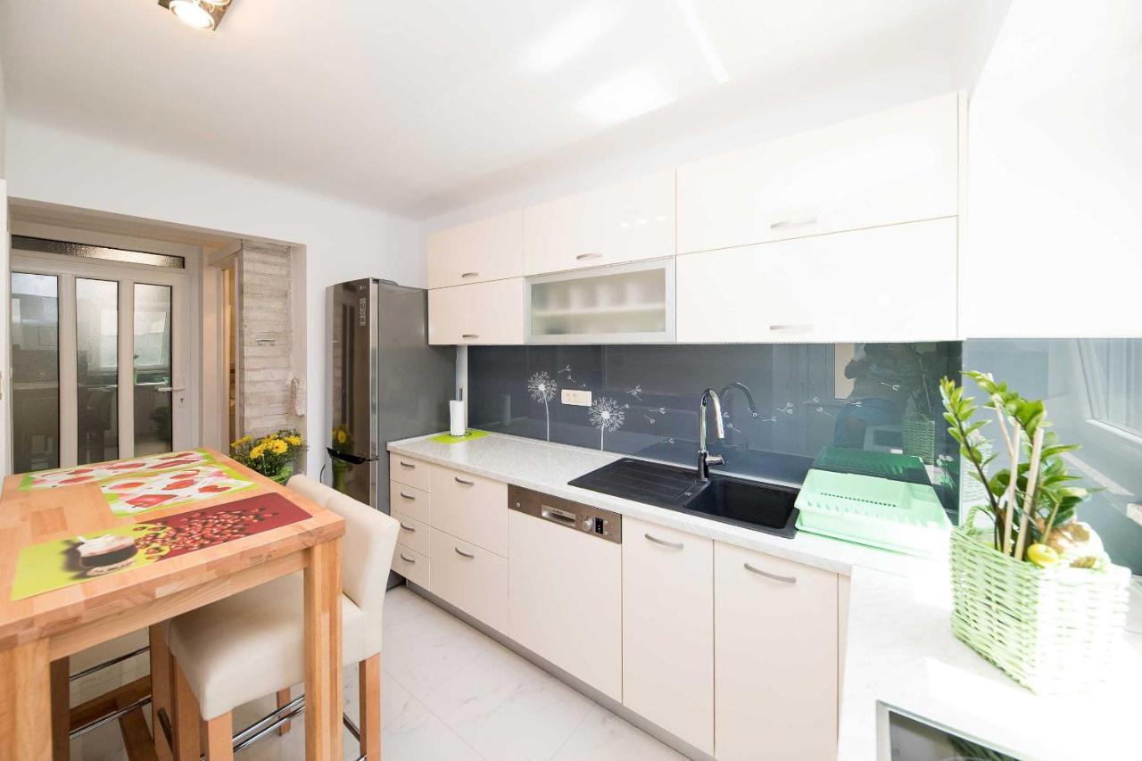 Anvedor Apartment Crikvenica Ngoại thất bức ảnh